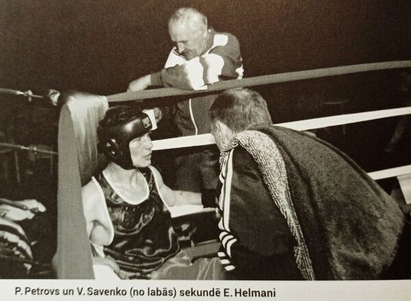 Сто лет независимого бокса: антология побед и чемпионов рижанина Павла Максимова Сто лет независимого бокса: антология побед и чемпионов рижанина Павла Максимова - Sputnik Латвия