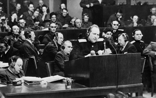 На Нюрнбергском процессе выступает главный обвинитель от СССР Роман Андреевич Руденко - Sputnik Латвия
