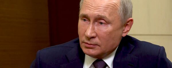 Путин рассказал, почему не поздравил Джо Байдена с победой на выборах - Sputnik Latvija