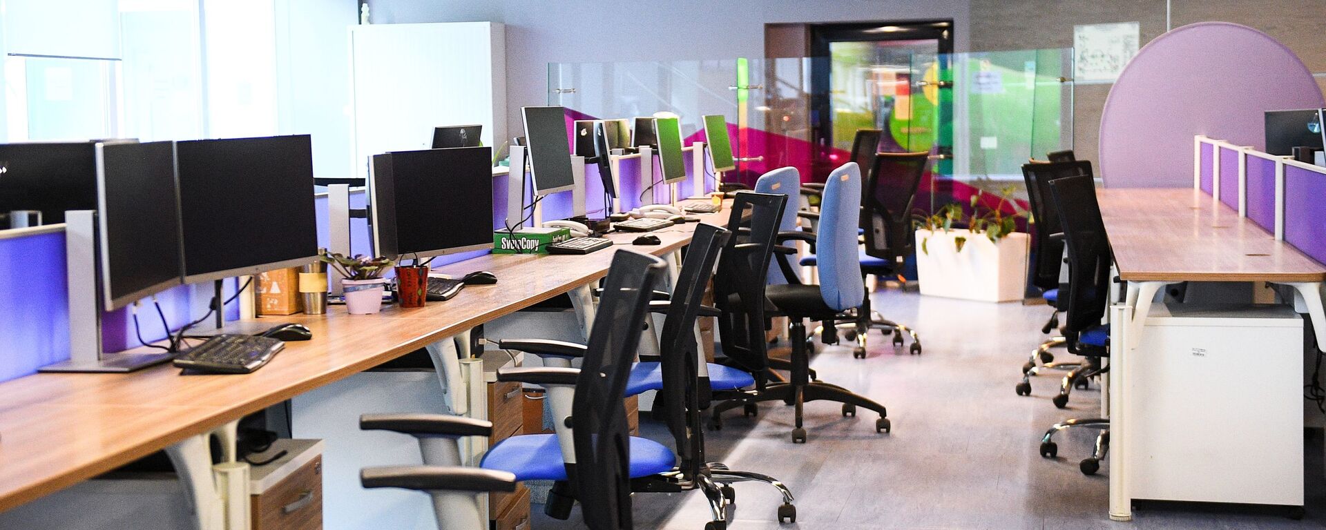 Удаленный режим работы из-за угрозы распространения коронавируса - Sputnik Латвия, 1920, 15.02.2021