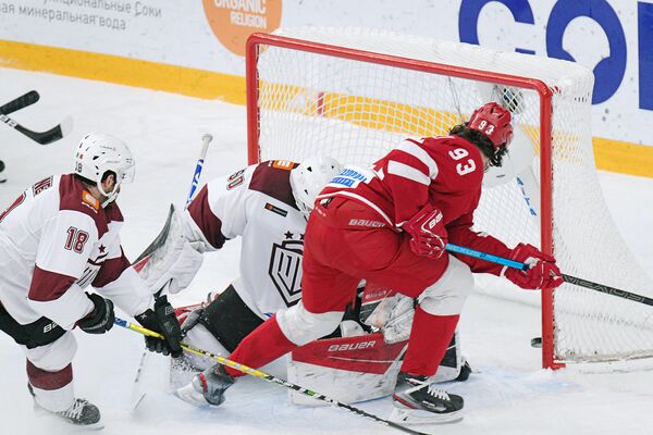 Даугавиньш приложил руку к победному голу в рижские ворота - Sputnik Латвия