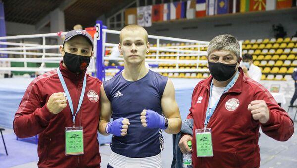 Никита Горбунов представил Латвию на первенстве Европы по боксу среди юниоров 2020 - Sputnik Латвия