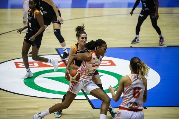 Снайперского рекорда Лаксы не хватило для победы ТТТ - Sputnik Латвия