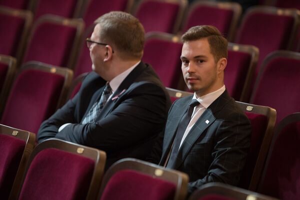 Не боюсь и не стыжусь: помешает ли молодость новому министру регионального развития - Sputnik Латвия