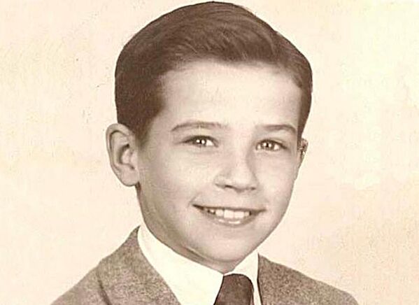 Сенатор Джо Байден в возрасте десяти лет, 1952 год  - Sputnik Латвия