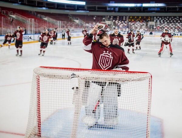 В матче с десятью голами динамовцы не угнались за Торпедо - Sputnik Латвия