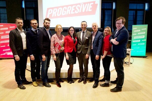 Как права ребенка сочетаются с уроками гособороны: Прогрессивные спорят с Пабриксом - Sputnik Латвия