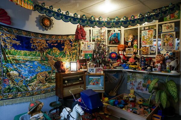 Тайна двух Буратино: в Риге открылся уникальный музей игрушек - Sputnik Латвия