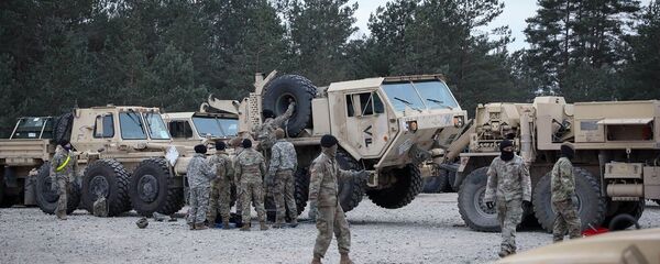 Военные 2-го батальона 8-го кавалерийского полка Сухопутных войск США в Литве  - Sputnik Латвия