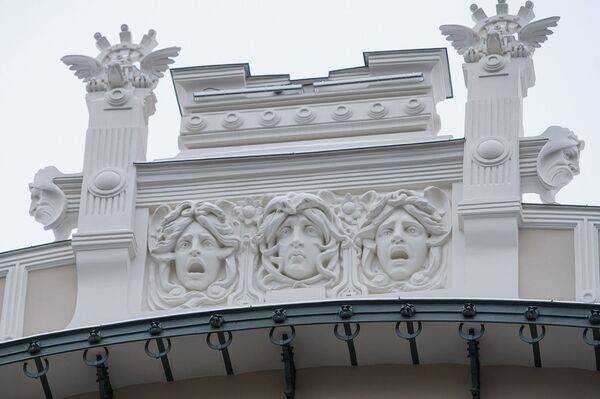 Муза Булгакова вернулась в Ригу: в столице открыли памятную доску жене великого писателя - Sputnik Латвия