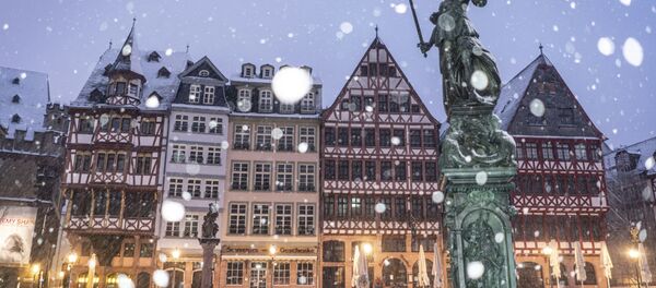 Снегопад во Франкфурте - Sputnik Латвия