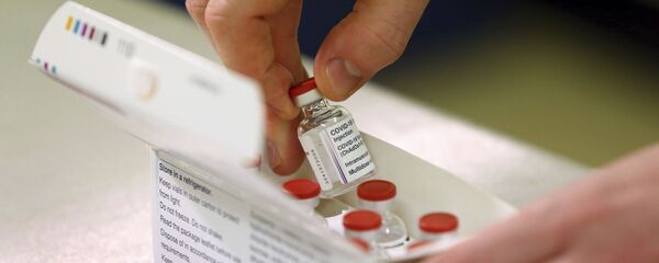 Вакцина от COVID-19 производства компании AstraZeneca - Sputnik Латвия
