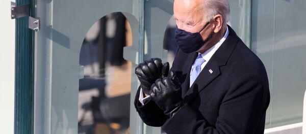 Президент США Джо Байден во время 59-й инаугурации президента в Вашингтоне - Sputnik Latvija