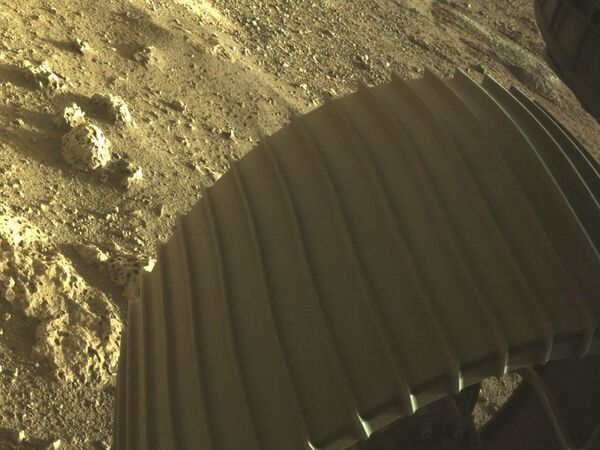 Фотографии, снятые исследовательским аппаратом NASA Perseverance Mars Rover - Sputnik Латвия