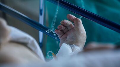 Пациент с COVID-19 в палате интенсивной терапии в коронавирусном отделении Даугавпилской региональной больницы