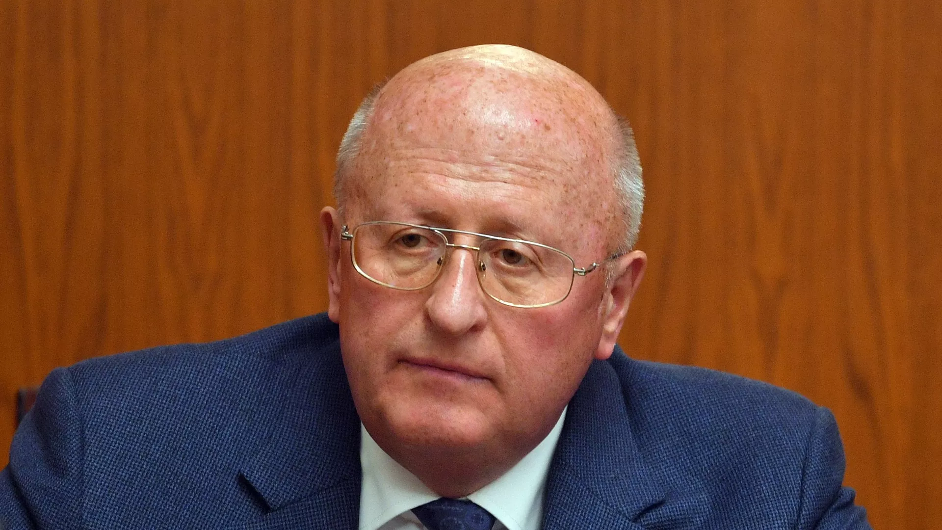 Директор Центра имени Гамалеи Александр Гинцбург во время брифинга