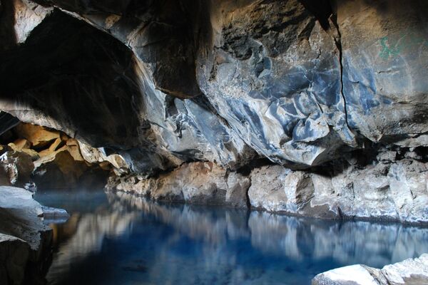 Пещера Грьётагья в Исландии - Sputnik Латвия