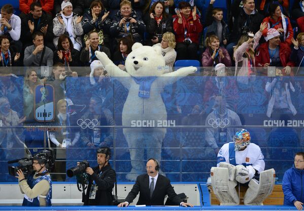 XXII ziemas Olimpiskajās spēlēs Sočos bija veseli trīs talismani: Zaķis, Baltais lāčuks un Leopards - Sputnik Latvija