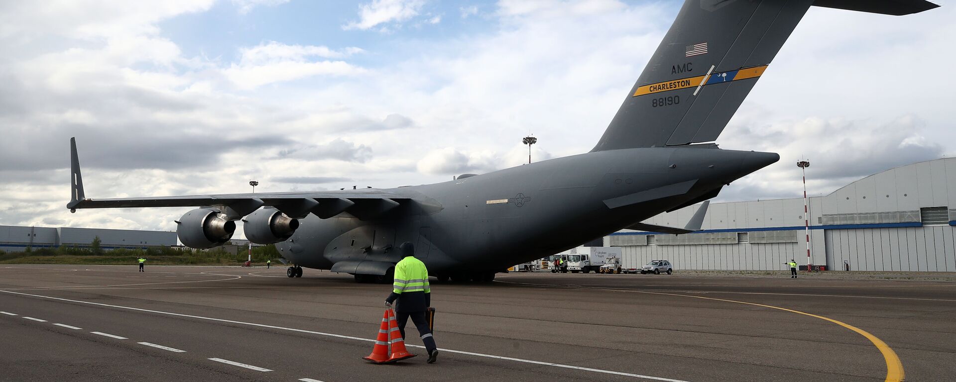 Военно-транспортный самолет Boeing C-17 Globemaster III - Sputnik Латвия, 1920, 21.05.2026