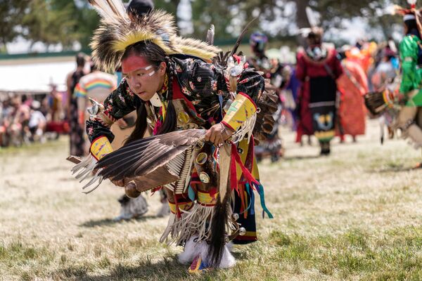 Танец пау-вау в индейской резервации в США. - Sputnik Латвия