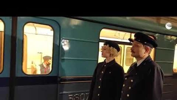 У поездов тоже бывает парад! Московскому метрополитену исполнилось 86 лет - Sputnik Латвия