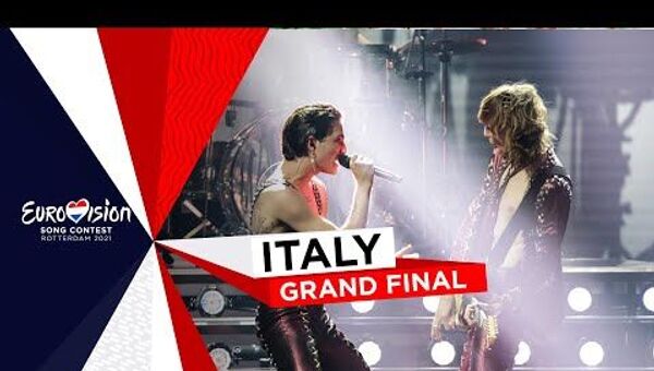 Выступление победителей Евровидения в финале: группа Måneskin из Италии - Sputnik Латвия