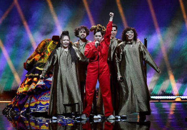 Представительница России Манижа во время своего выступления в финале Евровидения-2021. Она исполнила песню Русская женщина - Sputnik Латвия