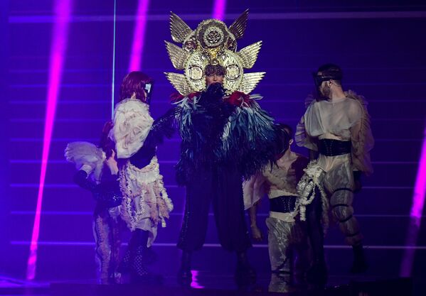 Певица Сенит и рэпер Flo Rida выступили на Евровидении от Сан-Марино, исполнив танцевальную композицию Adrenalina - Sputnik Латвия
