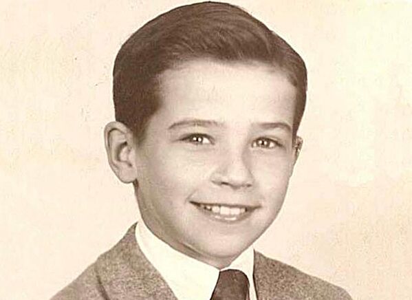 Десятилетний Джозеф Байден, будущий президент США, фотография 1952 года. - Sputnik Латвия