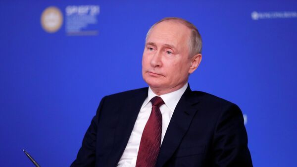 Президент РФ В. Путин провел встречу с руководителями ведущих мировых информационных агентств - Sputnik Латвия