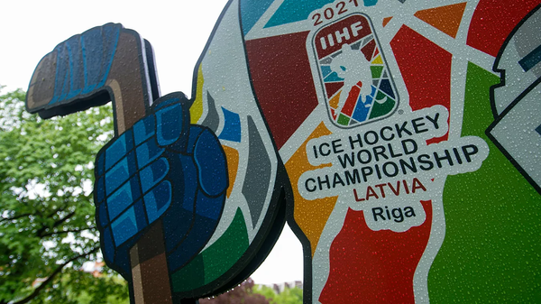 Поздравляем Канаду! Как болельщики в Риге оценили финал ЧМ по хоккею - Sputnik Latvija