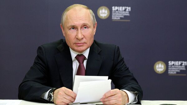 Путин заступился за российских журналистов за рубежом - Sputnik Латвия