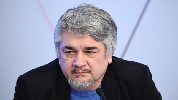 Ищенко: Россия может решить проблемы Украины, полностью ее оккупировав - Sputnik Latvija