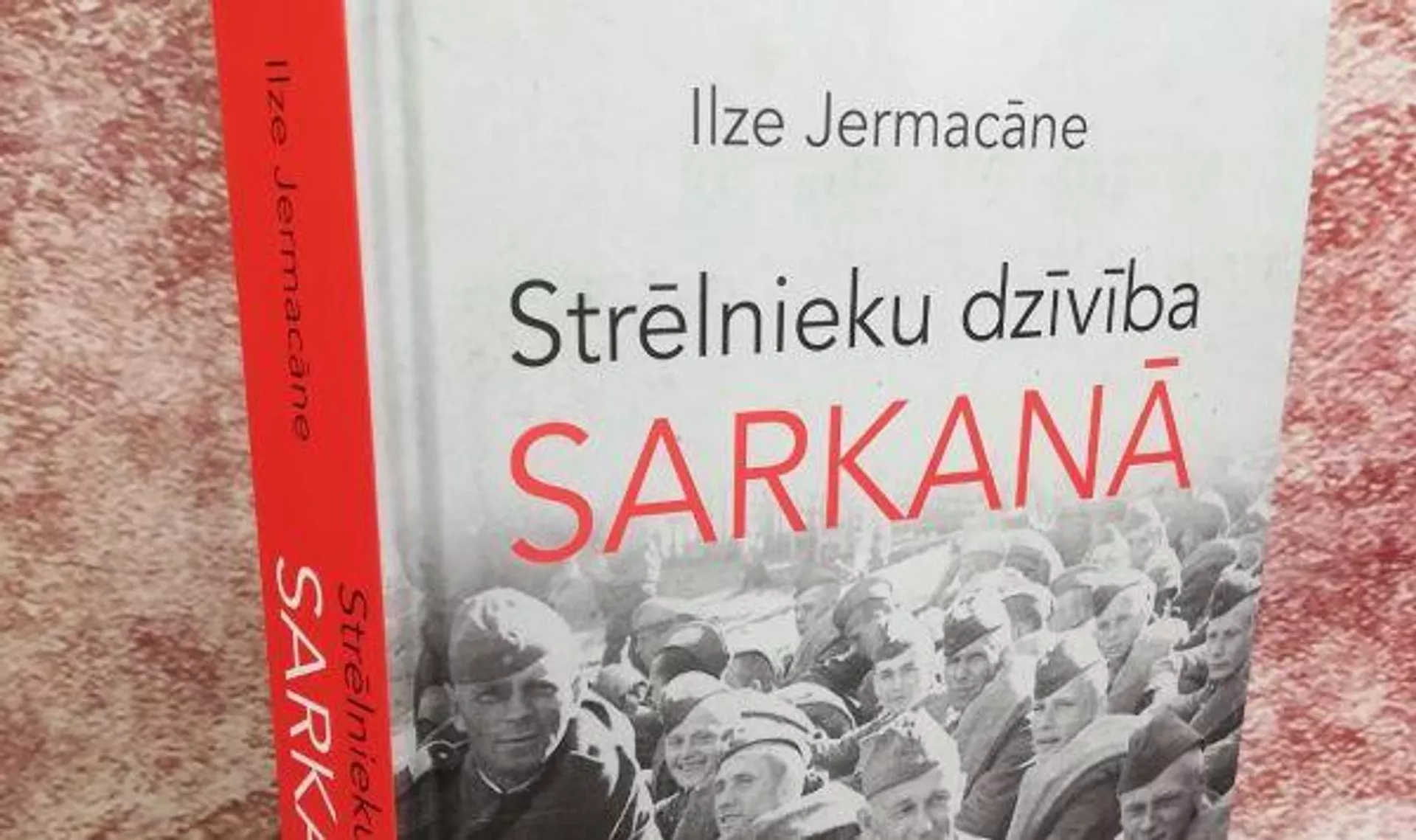 Книга Илзе Эрмацане Жизнь стрелков в красном
Книга Илзе Эрмацане Жизнь стрелков в красном
- Sputnik Латвия, 1920, 27.06.2021