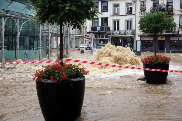 Наводнение в центре города Спа в Бельгии. 14 июля 2021 года. - Sputnik Латвия