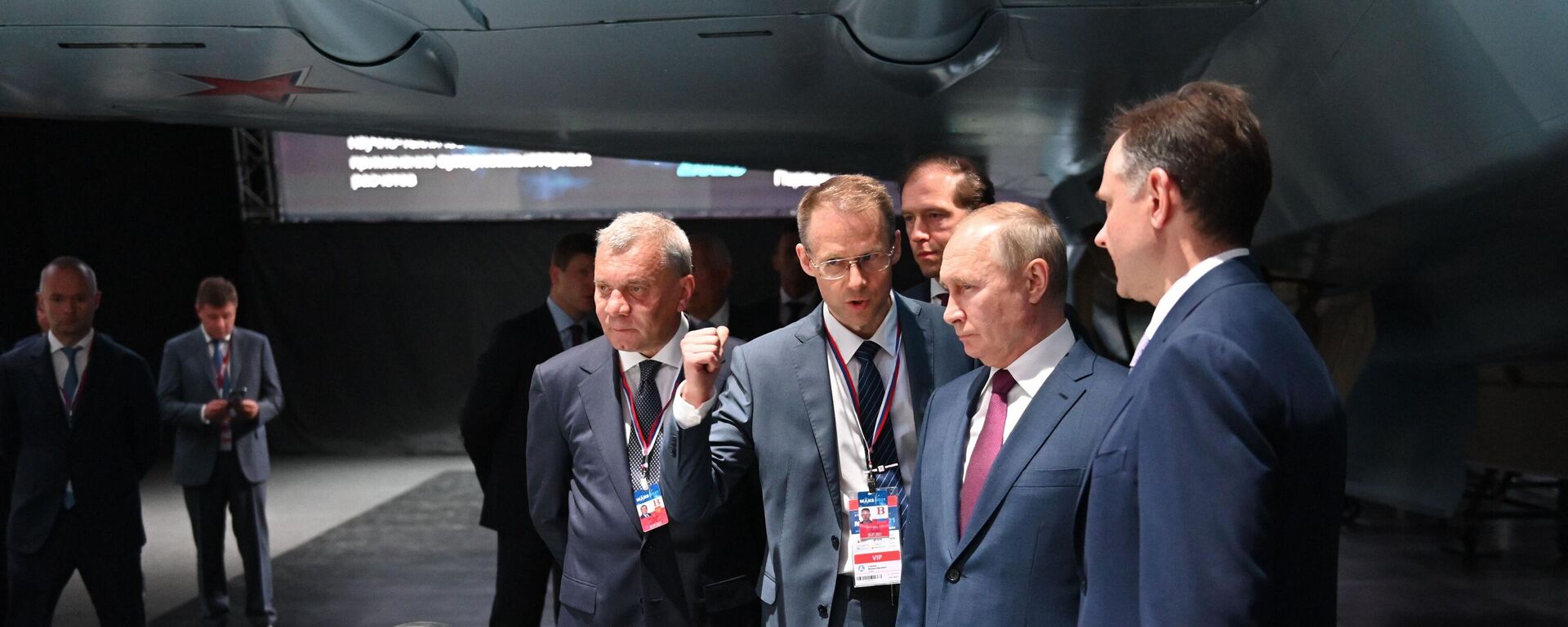 Krievijas prezidents apskatīja Sukhoi jauno vieglo iznīcinātāju MAKS 2021 - Sputnik Latvija, 1920, 22.07.2021