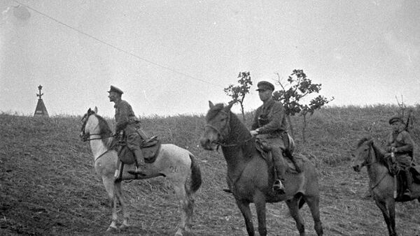 Наряд советских пограничников в районе озера Хасан. 1938 год - Sputnik Latvija