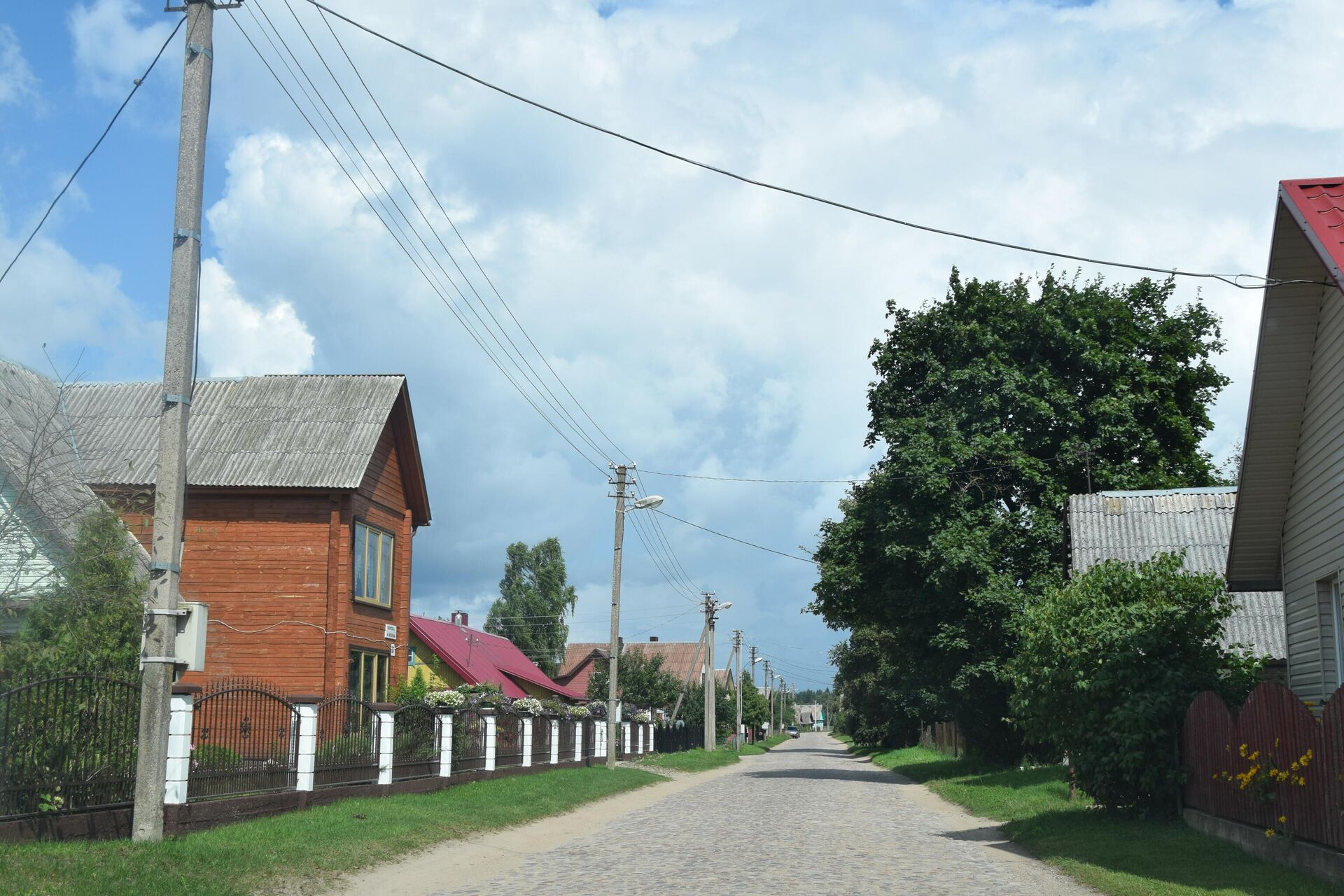 Улица в деревне Руднинкай в Шальчининкайском районе Литвы - Sputnik Латвия, 1920, 30.08.2021