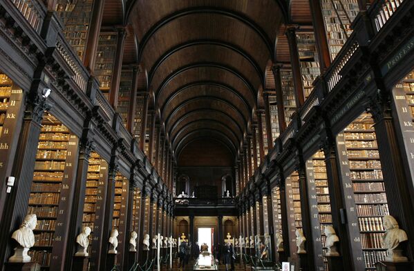 Triniti koledžas bibliotēka Dublinā, Īrija - Sputnik Latvija