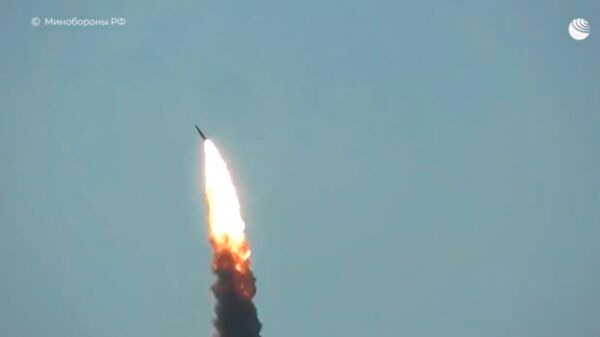 Тестовый пуск новой российской противоракеты системы ПРО попал на видео - Sputnik Latvija