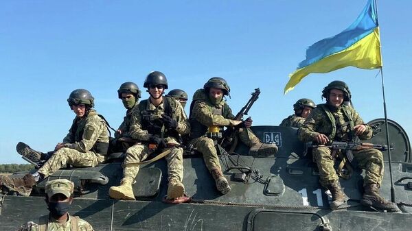 Украинские военные во время учений - Sputnik Латвия