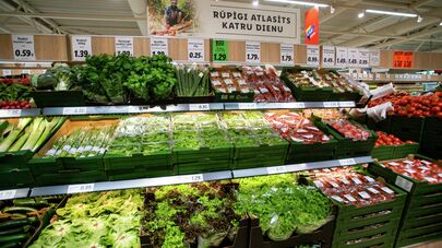 Прилавок с овощами в магазине Lidl