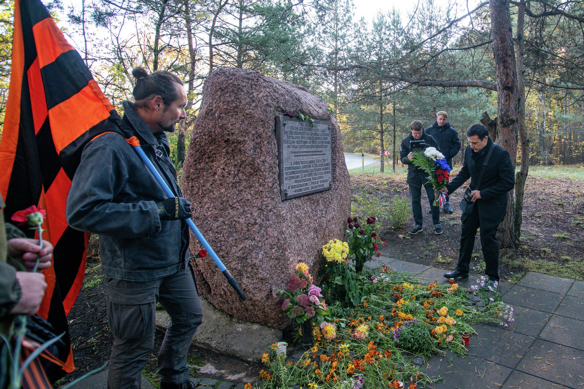 В Риге отметили 77-ю годовщину освобождения столицы от немецко-фашистских захватчиков - Sputnik Латвия, 1920, 18.10.2021