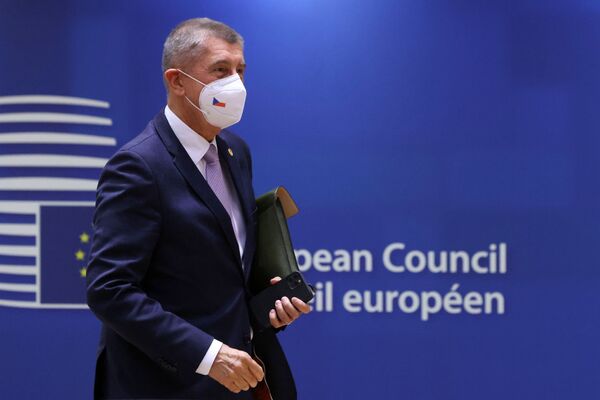 Čehijas premjerministrs Andrejs Babišs Eiropas Savienības līderu sanāksmē Briselē. - Sputnik Latvija