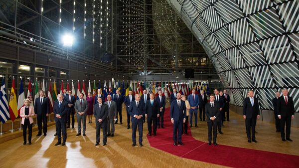 Участники на саммите ЕС в Брюсселе - Sputnik Латвия