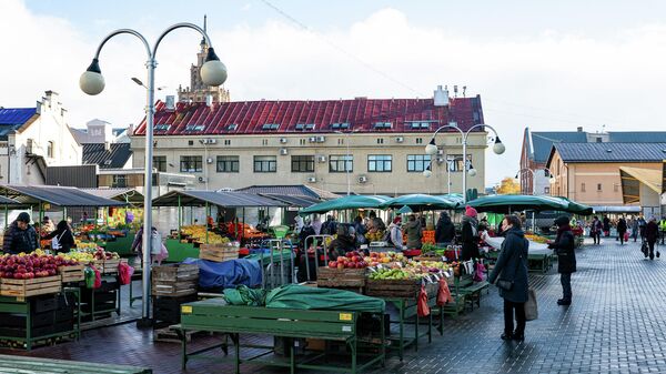 Торговый ряды Центрального рынка в Риге - Sputnik Латвия