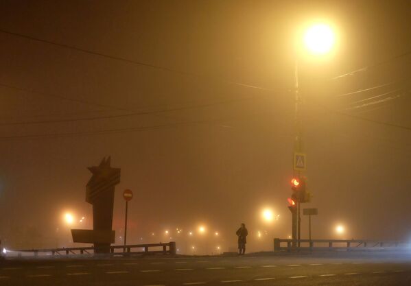 Густой туман в Москве продержится в первой половине дня вторника. - Sputnik Латвия