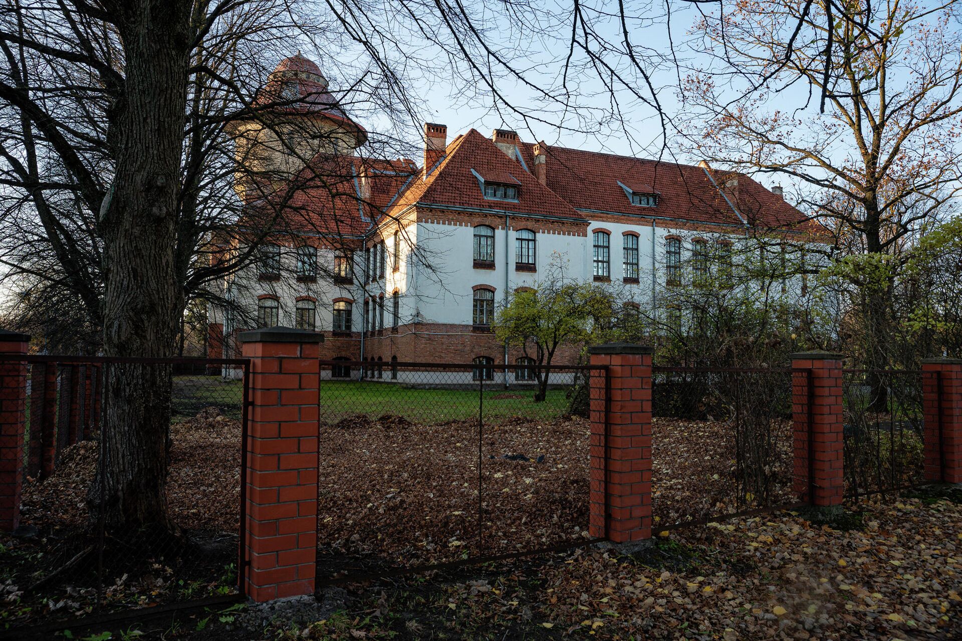 Школа и башня построены лучшими архитекторами начала ХХ века - Sputnik Латвия, 1920, 22.11.2021