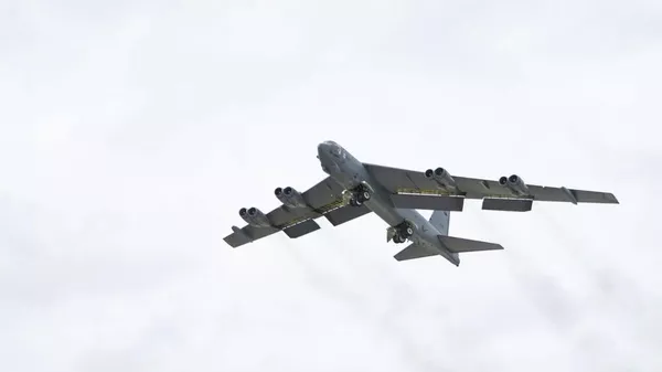 Американский стратегический бомбардировщик B-52H Stratofortress  - Sputnik Latvija
