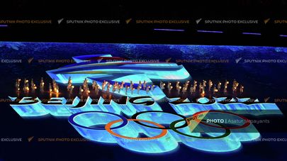 Шоу во время официального закрытия зимних Олимпийских игр (20 февраля 2022). Пекин